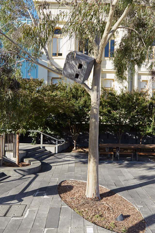 Nina Sanadze, Bollard up the Tree 2019